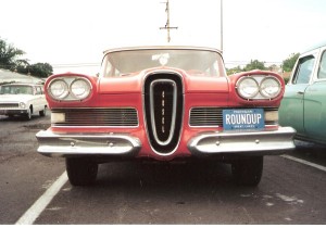 1958 Edsel Roundup (Front View)" by Josephew at en.wikipedia. 