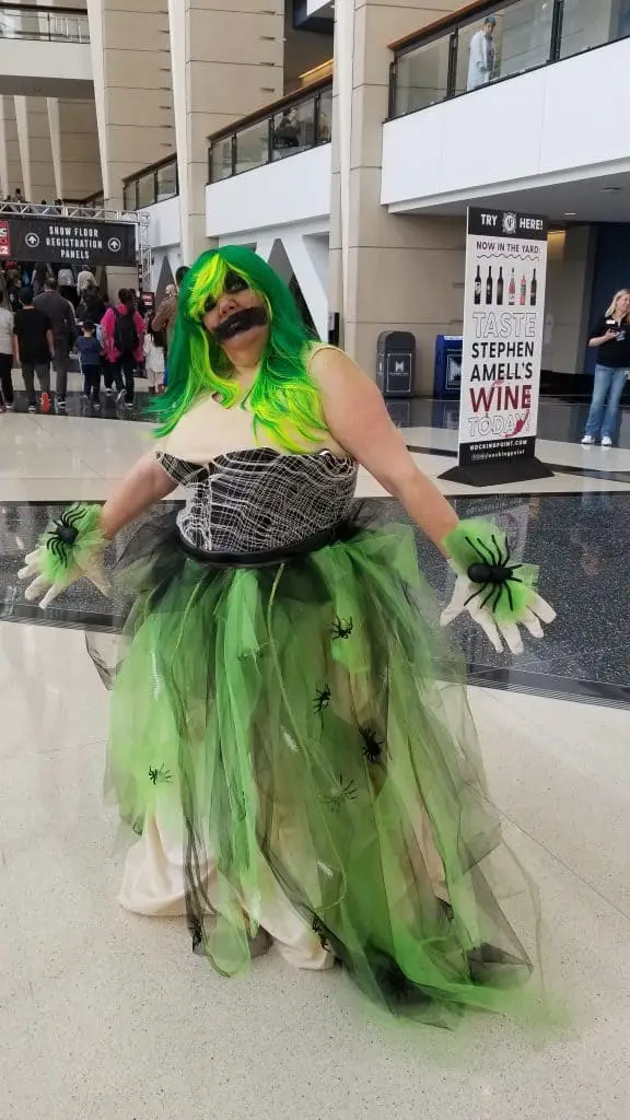 C2E2 Sunday Cosplay Photos Part 2